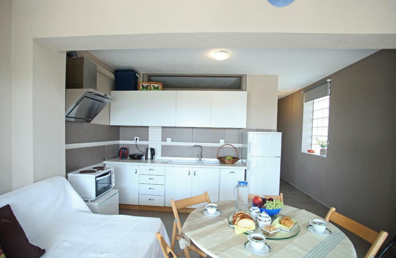 See To Sea Apartments Paralia Dionisiou Zewnętrze zdjęcie